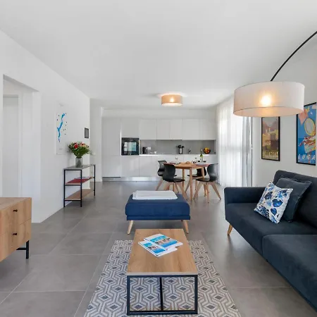 Loctowers A3-3-3 By Interhome 公寓 *